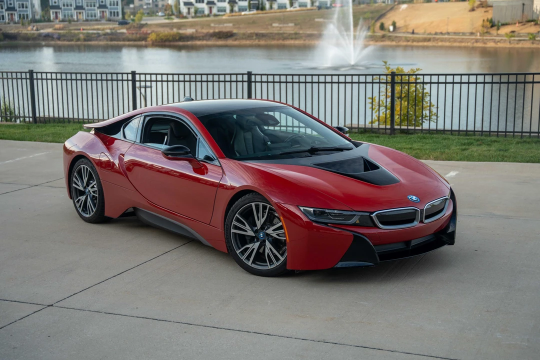 2017 BMW i8 - Image 26 of 31