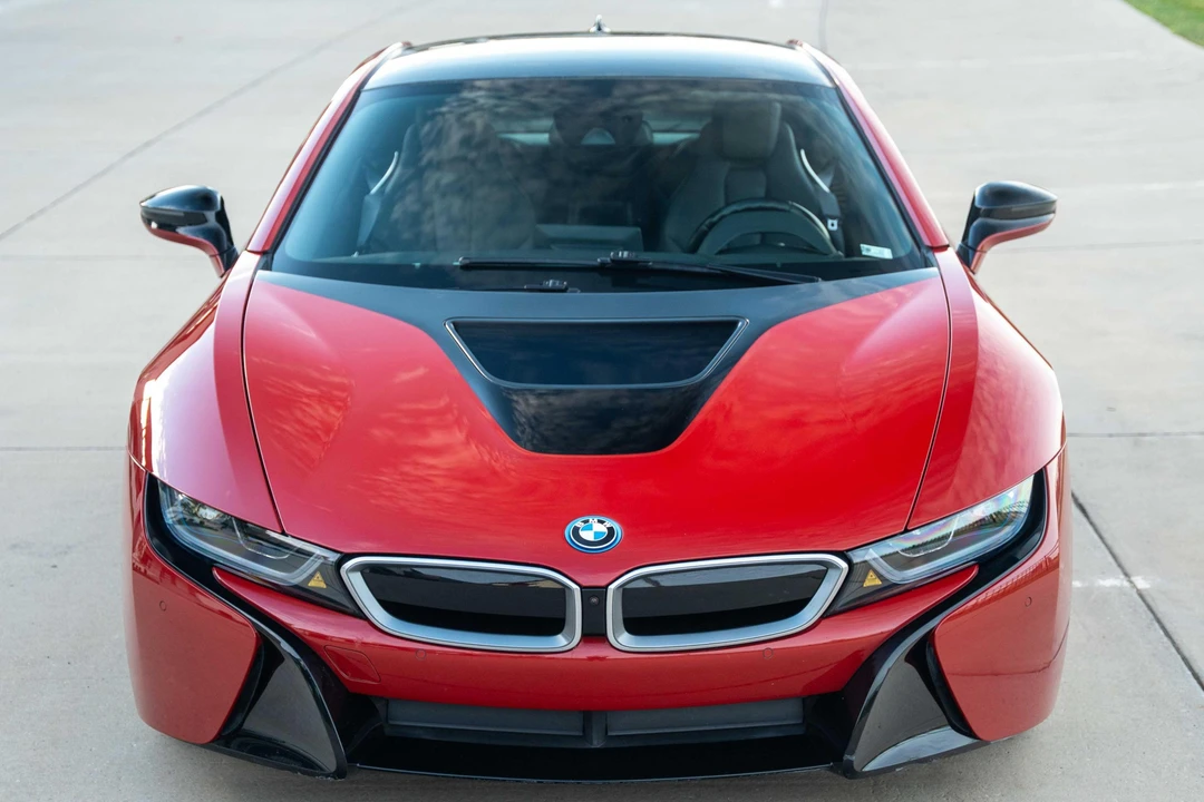 2017 BMW i8 - Image 2 of 31