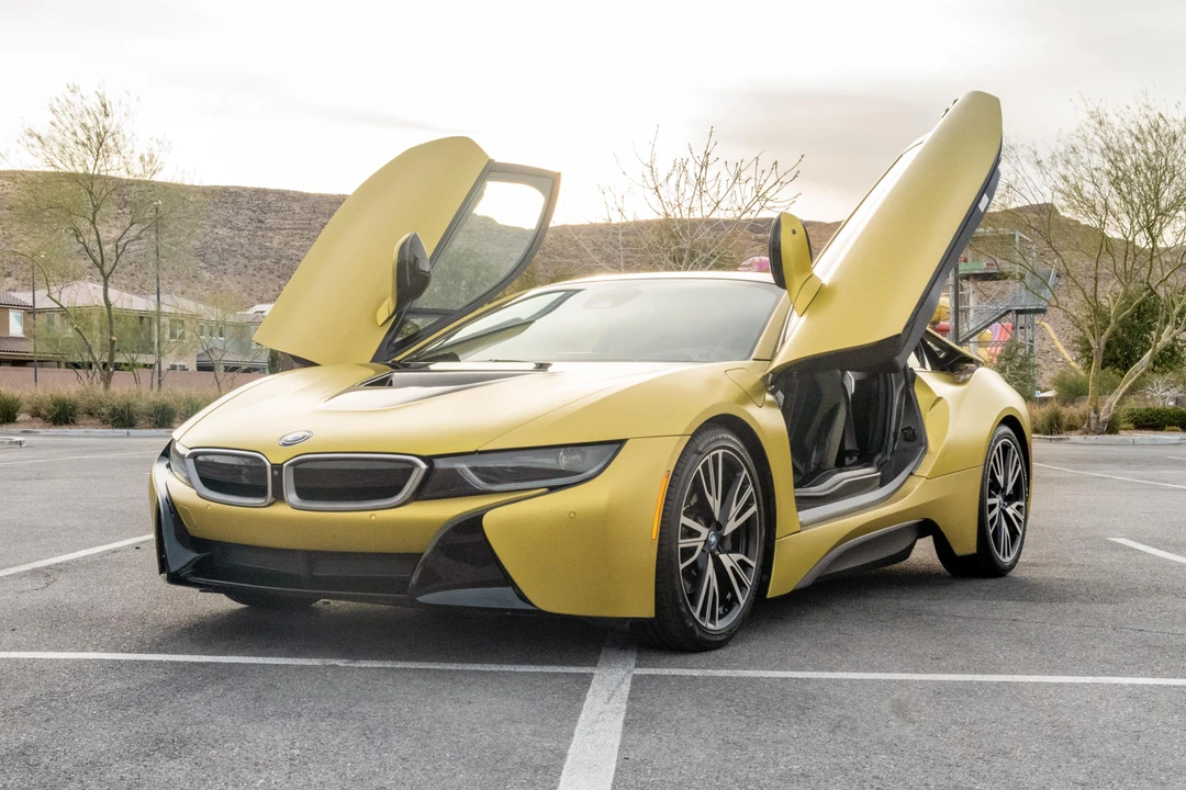 2017 BMW i8 - Image 17 of 31