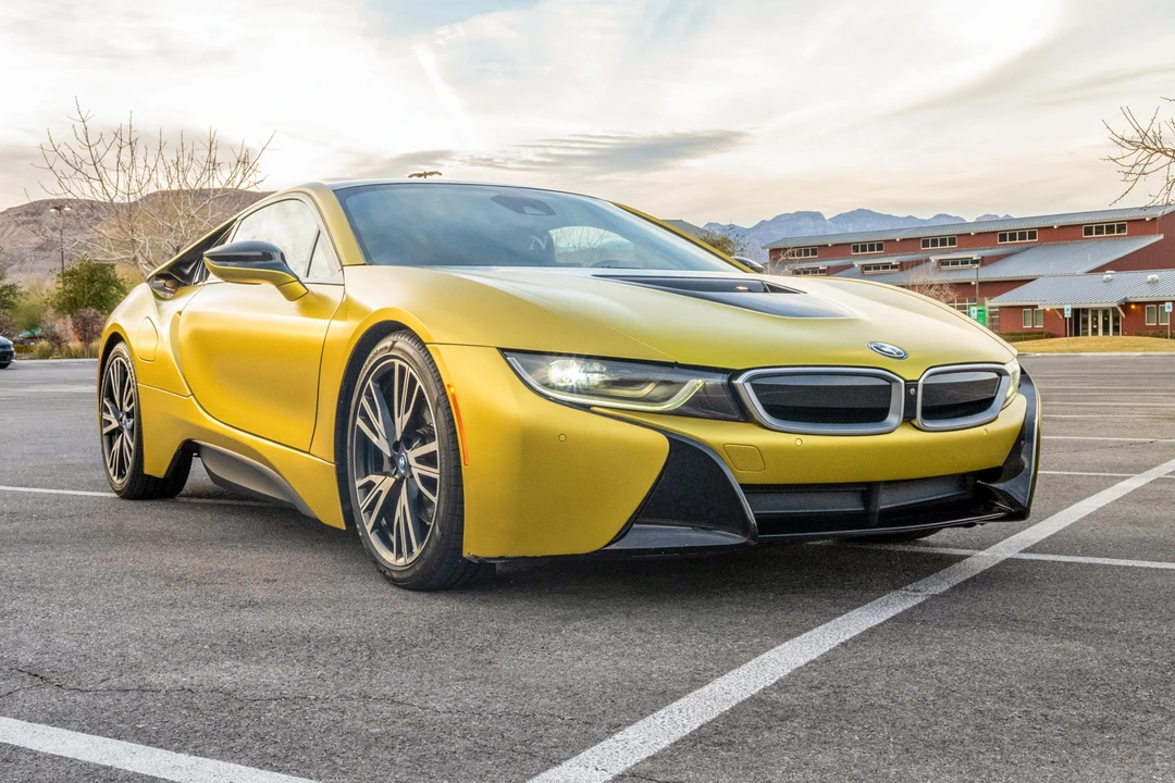2017 BMW i8 - Image 15 of 31