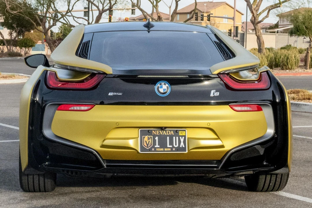 2017 BMW i8 - Image 5 of 31