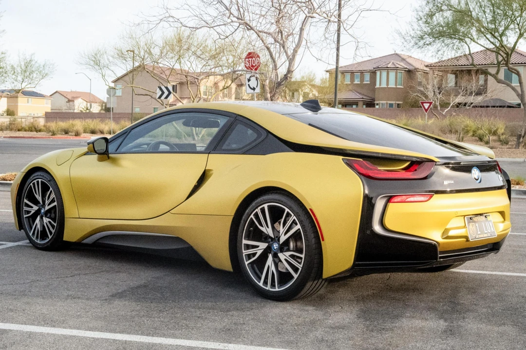 2017 BMW i8 - Image 4 of 31