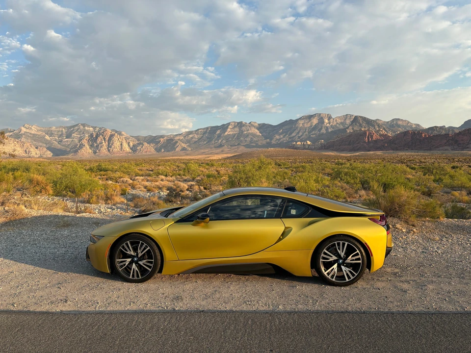 2017 BMW i8 - Image 9 of 31