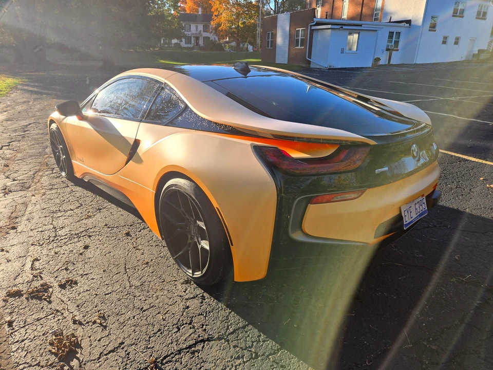 2017 BMW i8 - Image 9 of 31
