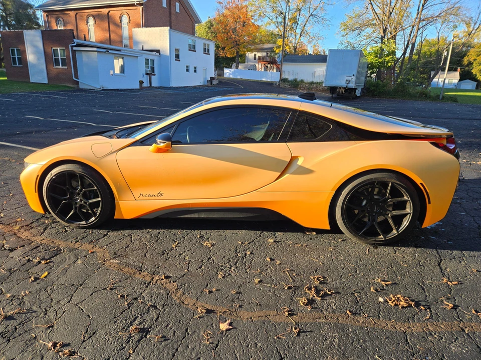 2017 BMW i8 - Image 8 of 31