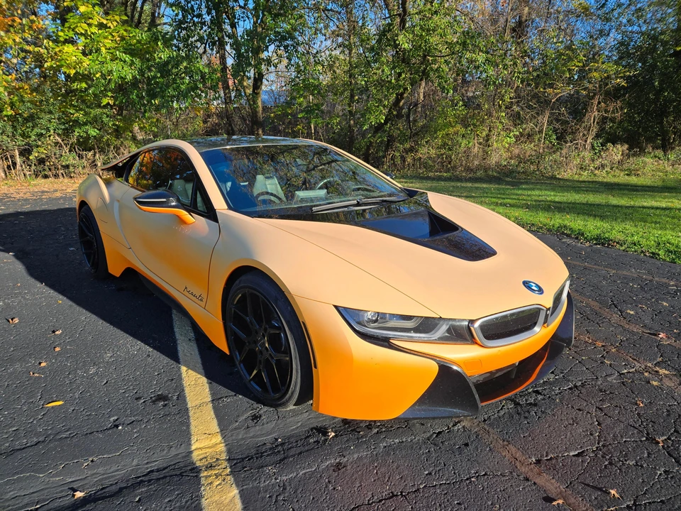 2017 BMW i8 - Image 13 of 31