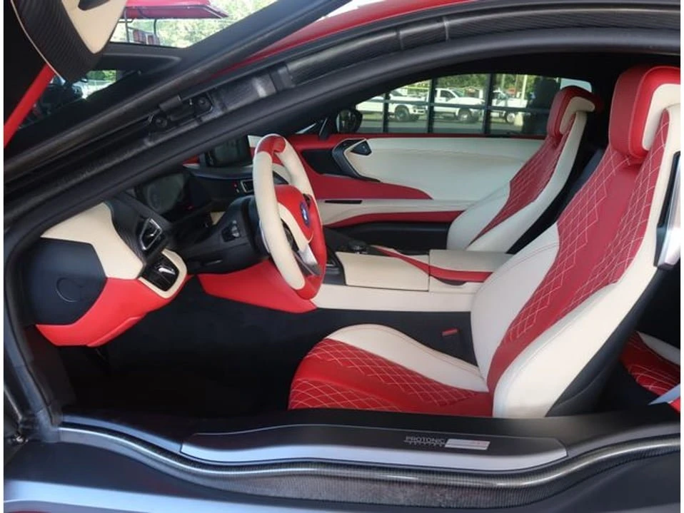 2017 BMW i8 - Image 12 of 20