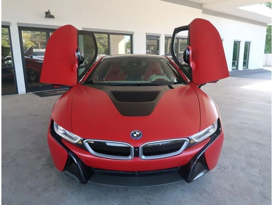2017 BMW i8 - Image 10 of 20