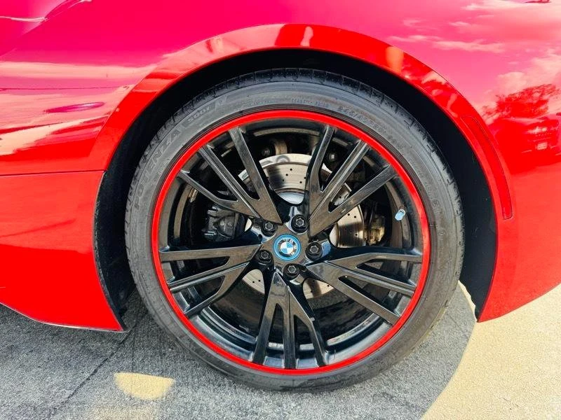 2017 BMW i8 - Image 11 of 18