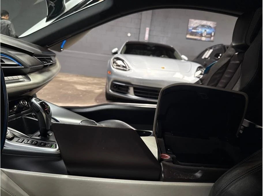 2017 BMW i8 - Image 20 of 20