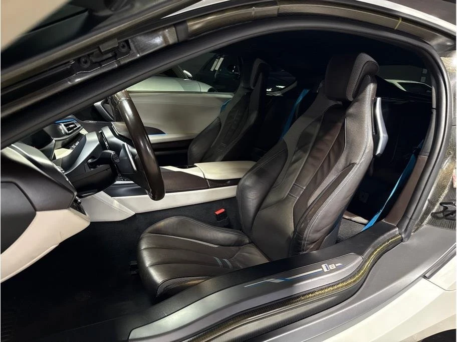 2017 BMW i8 - Image 7 of 20