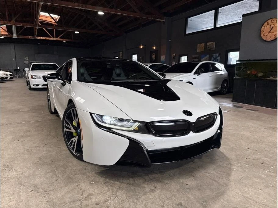 2017 BMW i8 - Image 2 of 20