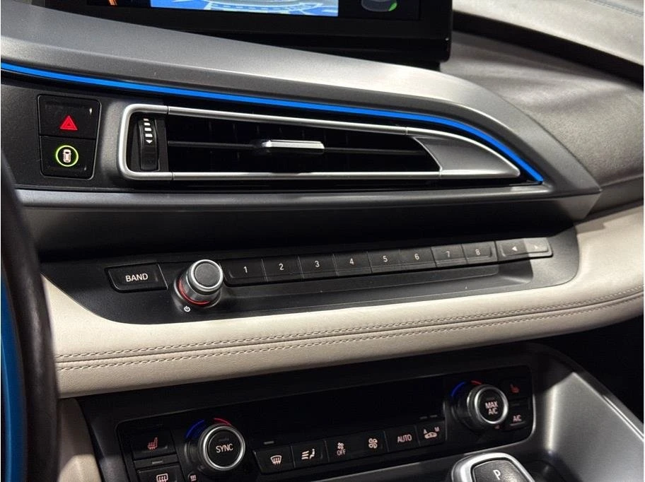 2017 BMW i8 - Image 17 of 20