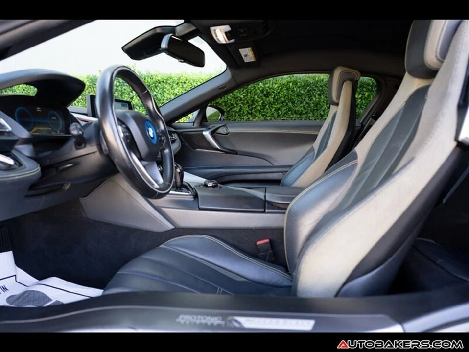 2017 BMW i8 - Image 15 of 20
