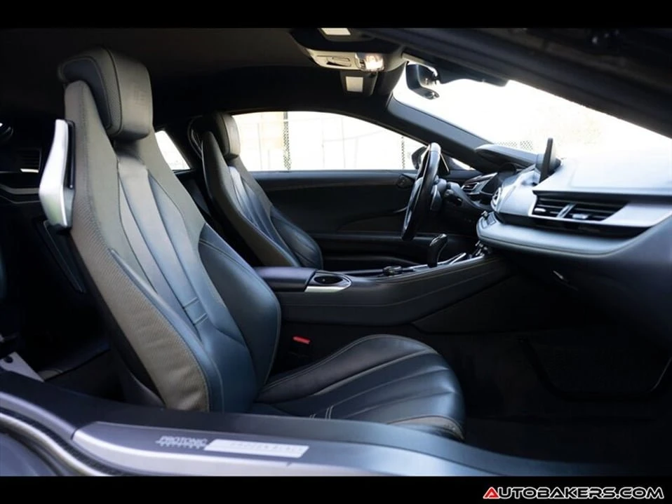 2017 BMW i8 - Image 18 of 20