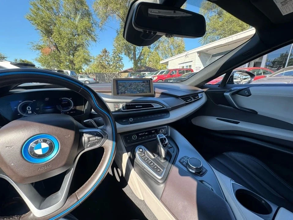 2017 BMW i8 - Image 14 of 20