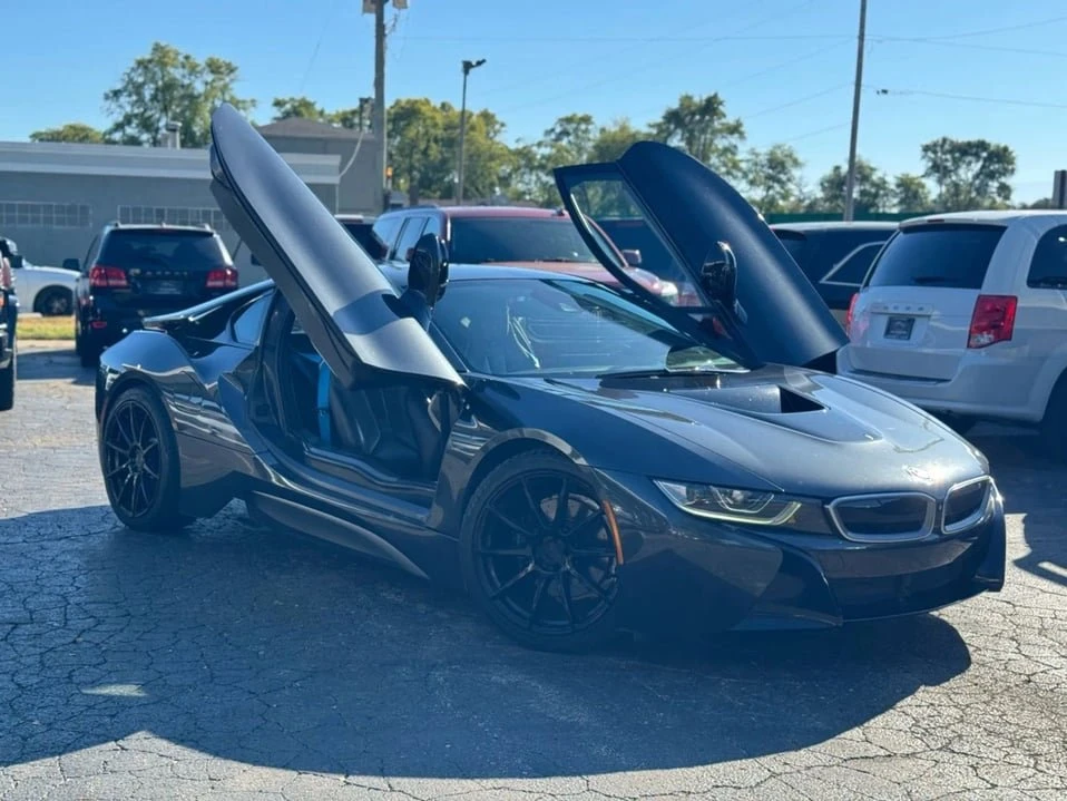 2017 BMW i8 - Image 3 of 20