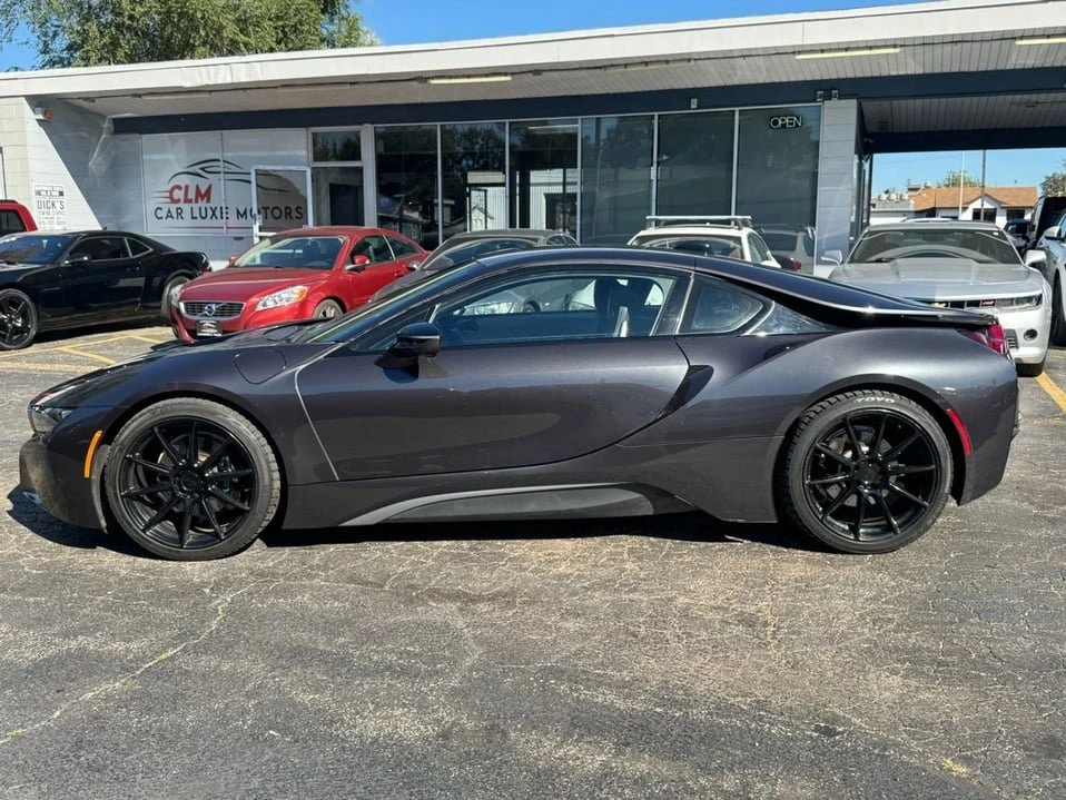 2017 BMW i8 - Image 11 of 20