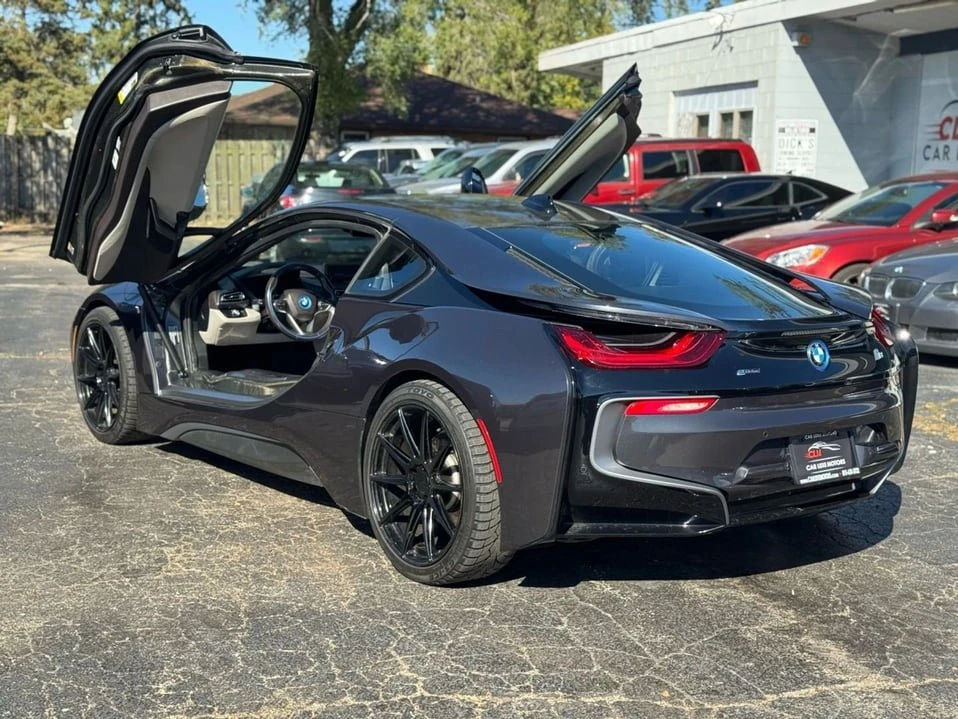 2017 BMW i8 - Image 4 of 20