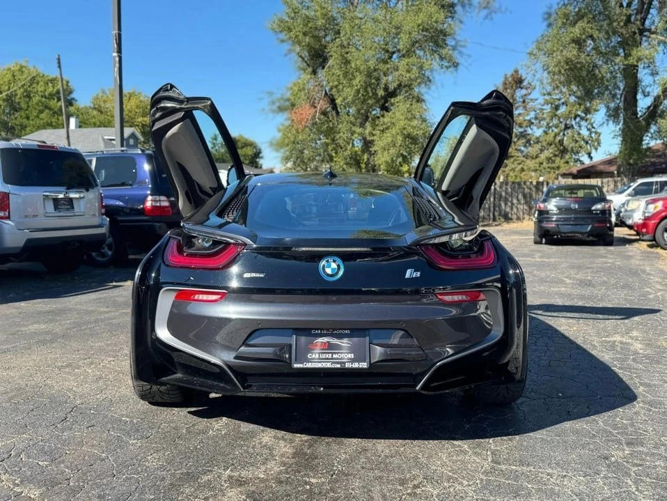 2017 BMW i8 - Image 17 of 20