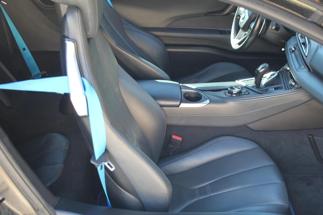 2017 BMW i8 - Image 24 of 29