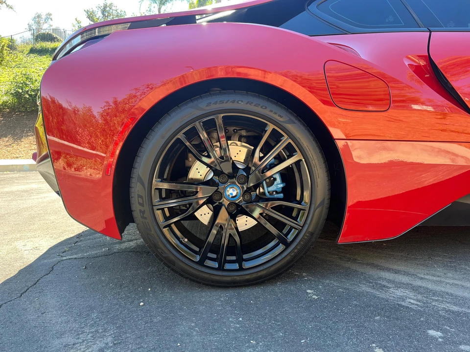 2017 BMW i8 - Image 21 of 29
