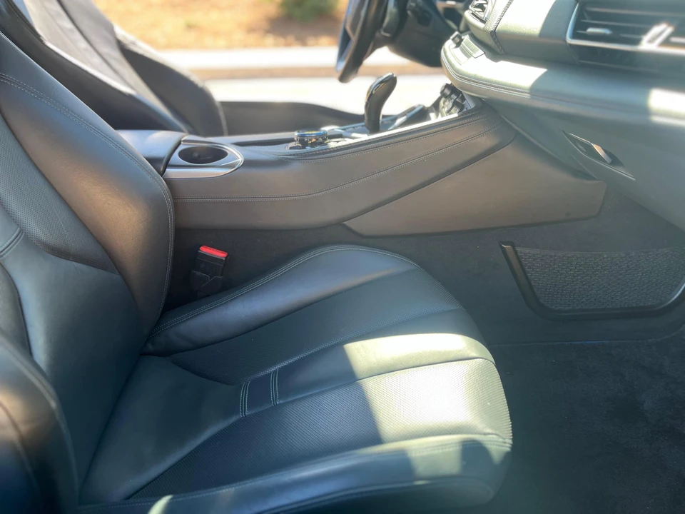 2017 BMW i8 - Image 28 of 29