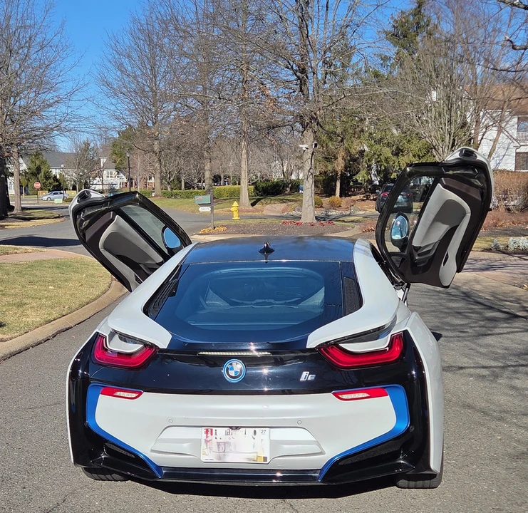 2017 BMW i8 - Image 6 of 21