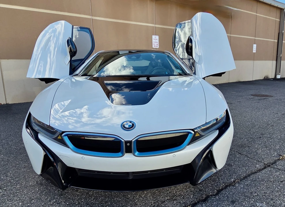 2017 BMW i8 - Image 21 of 21