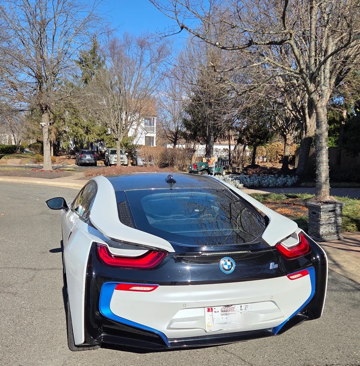 2017 BMW i8 - Image 10 of 21