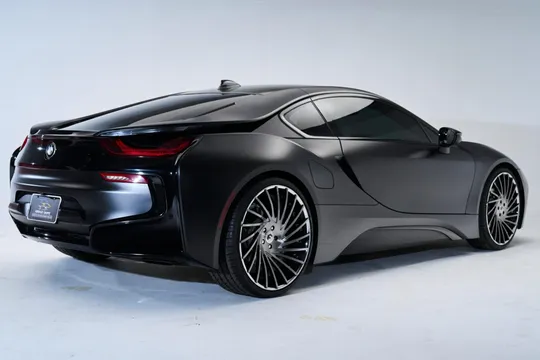 2017 BMW i8 - Image 2 of 6
