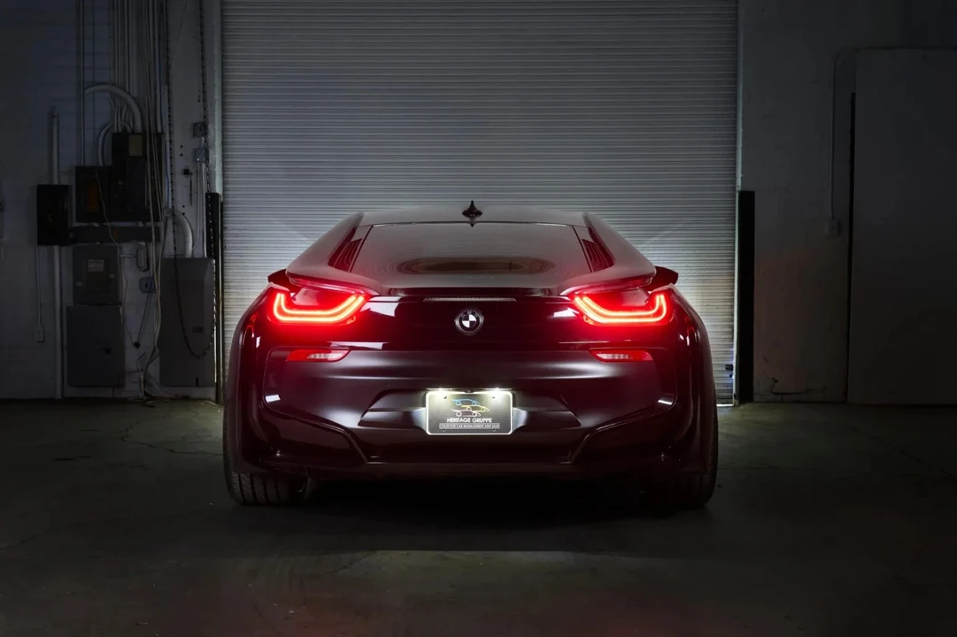 2017 BMW i8 - Image 3 of 31