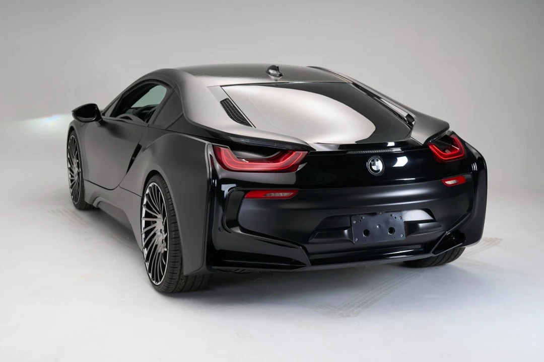 2017 BMW i8 - Image 7 of 31