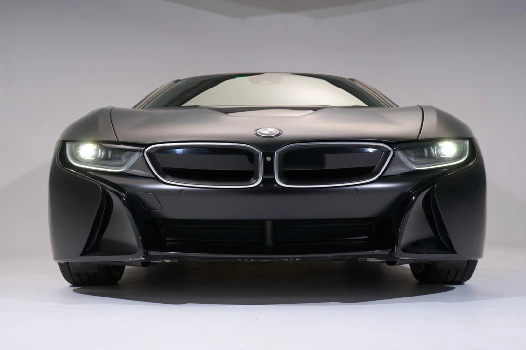 2017 BMW i8 - Image 6 of 31