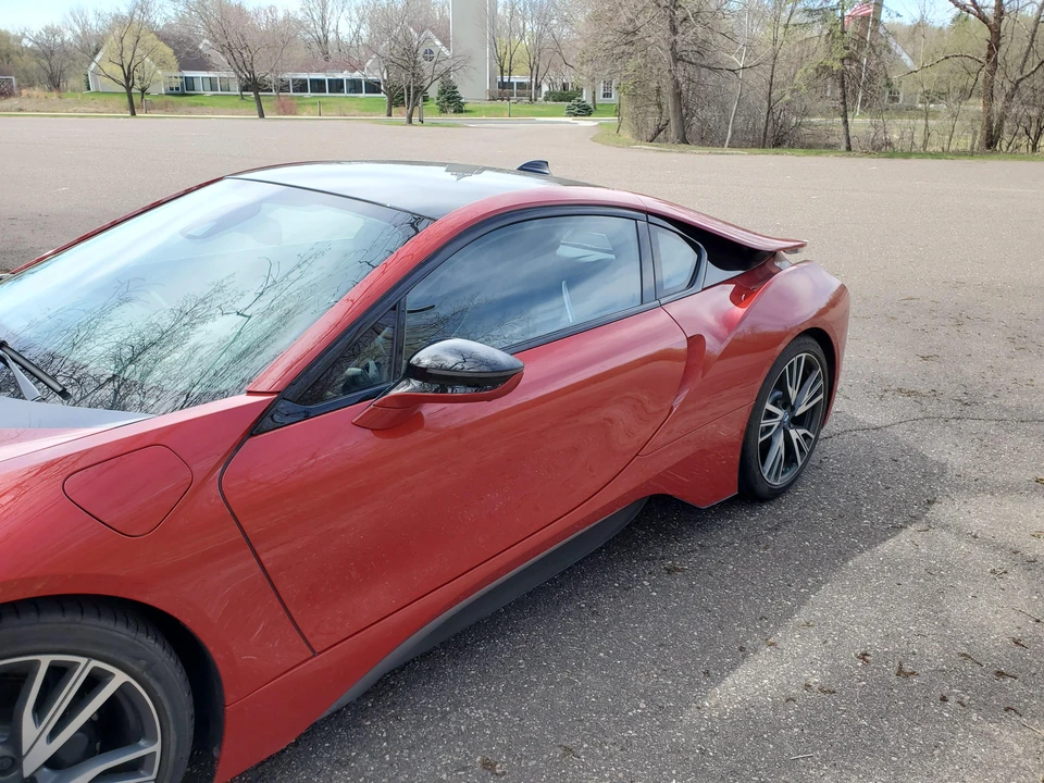 2017 BMW i8 - Image 30 of 31