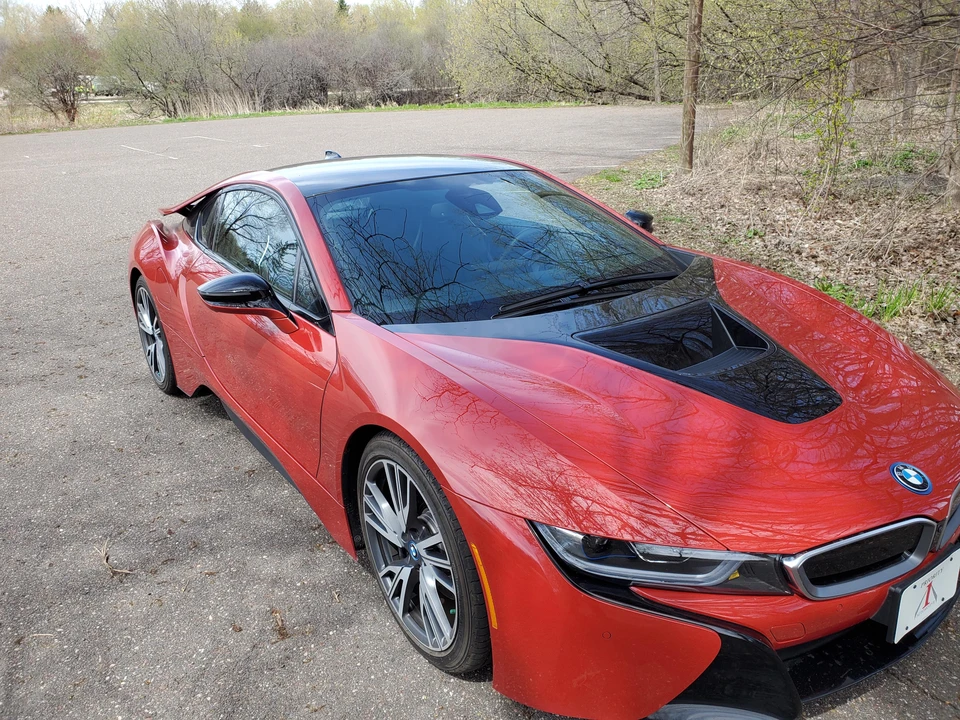 2017 BMW i8 - Image 16 of 31