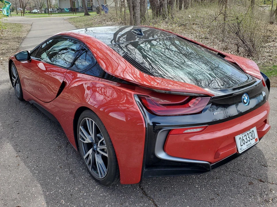 2017 BMW i8 - Image 4 of 31