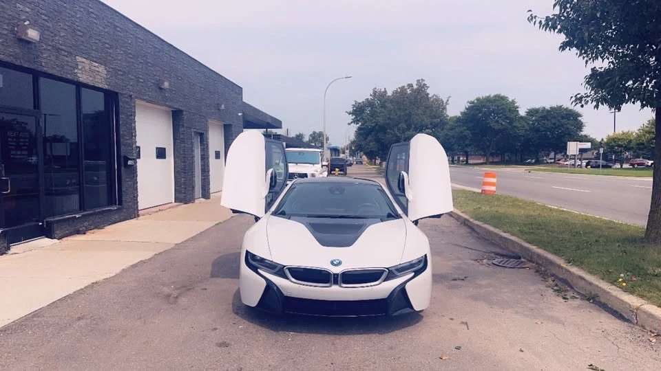 2017 BMW i8 - Image 3 of 20