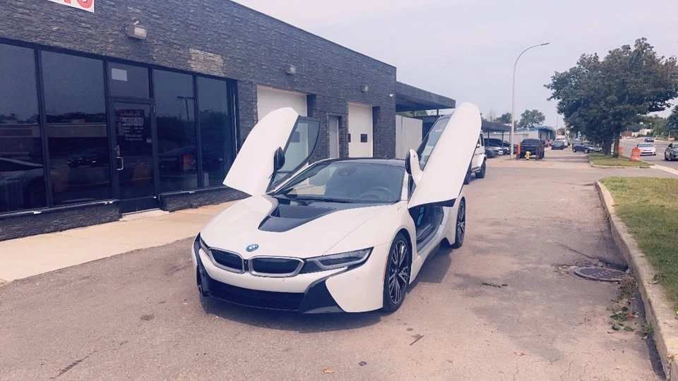 2017 BMW i8 - Image 4 of 20
