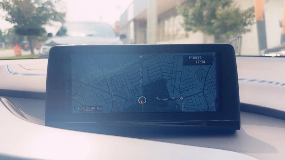 2017 BMW i8 - Image 19 of 20