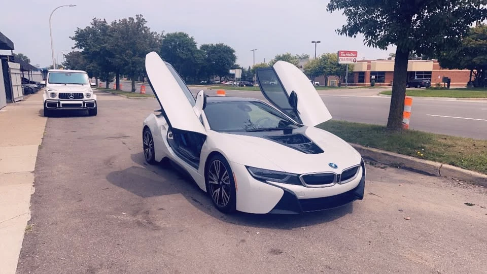 2017 BMW i8 - Image 7 of 20