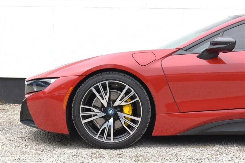 2017 BMW i8 - Image 13 of 20
