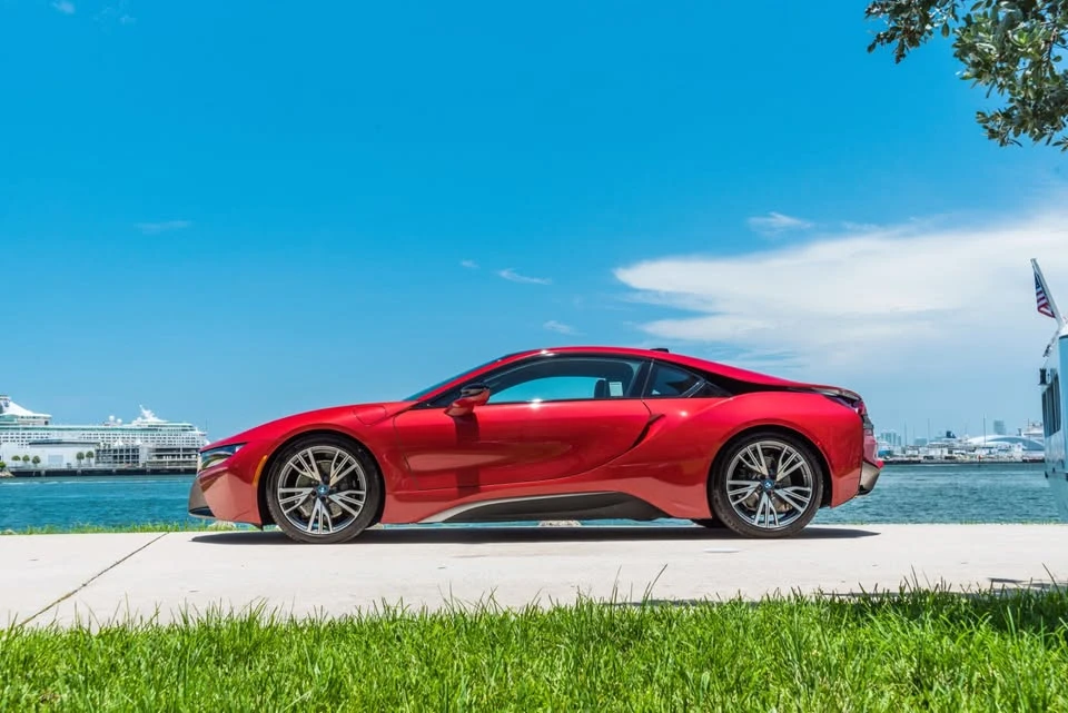 2017 BMW i8 - Image 4 of 20