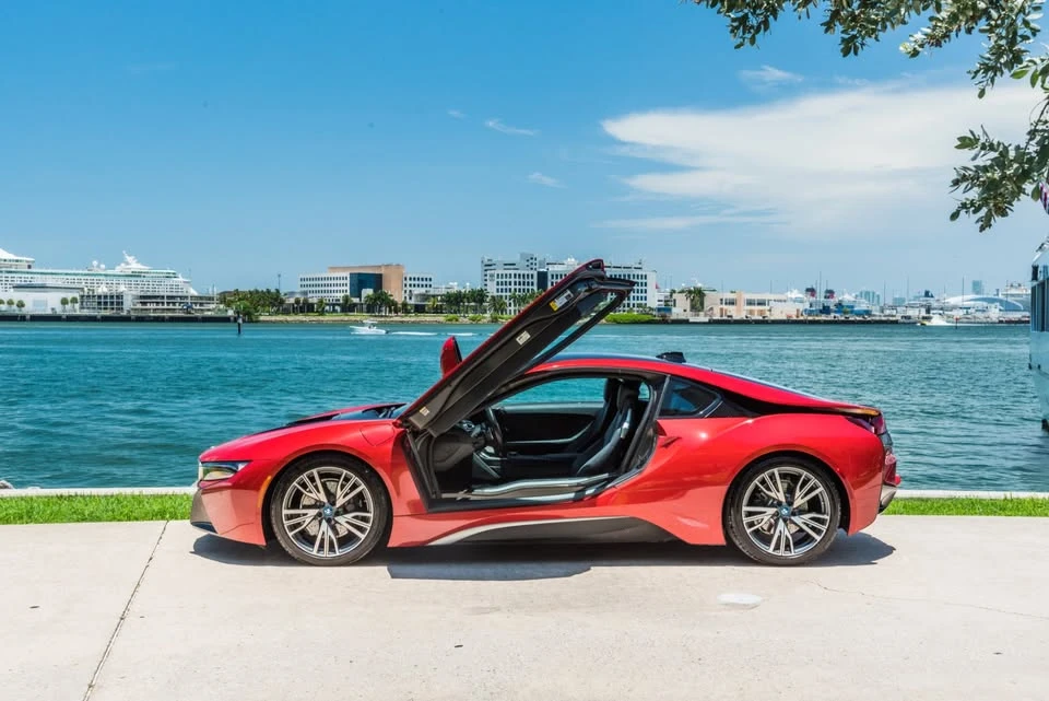 2017 BMW i8 - Image 16 of 20