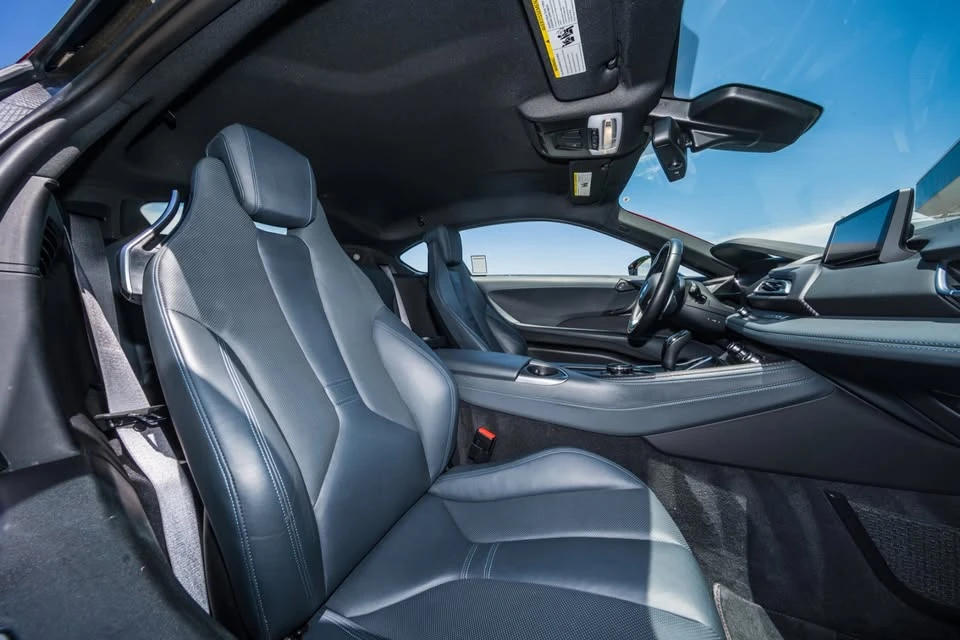 2017 BMW i8 - Image 10 of 20
