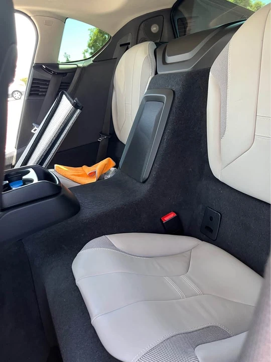 2017 BMW i8 - Image 9 of 12