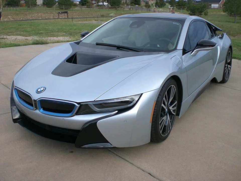 2017 BMW i8 - Image 2 of 8