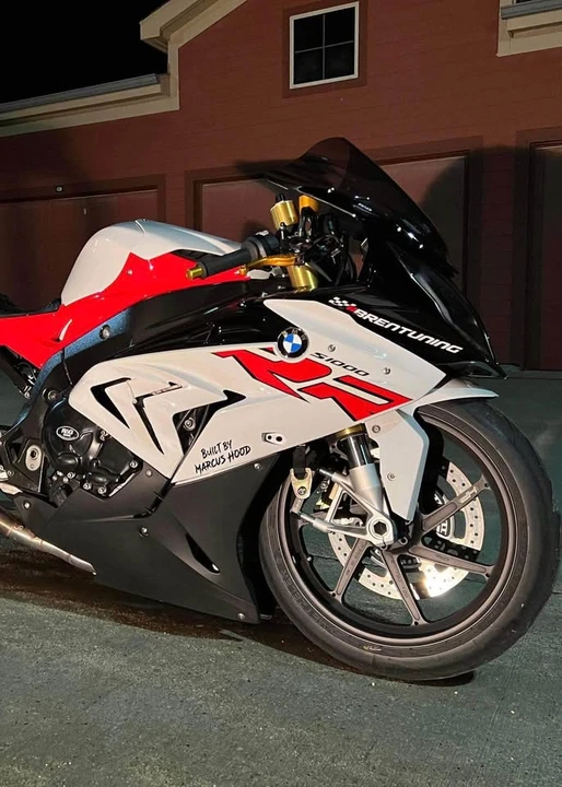 2017 BMW S1000 - Image 4 of 4