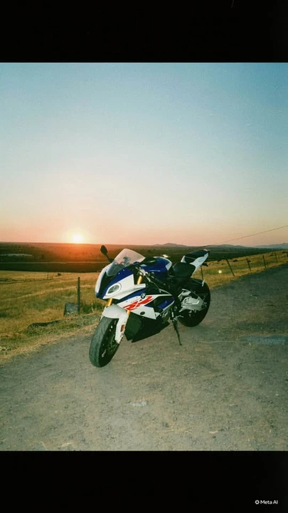 2017 BMW S1000 - Image 11 of 11