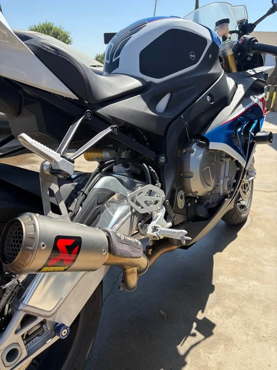 2017 BMW S1000 - Image 9 of 11